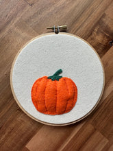 Load image into Gallery viewer, 3D Pumpkin Hoop