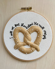 Load image into Gallery viewer, Mall Pretzel